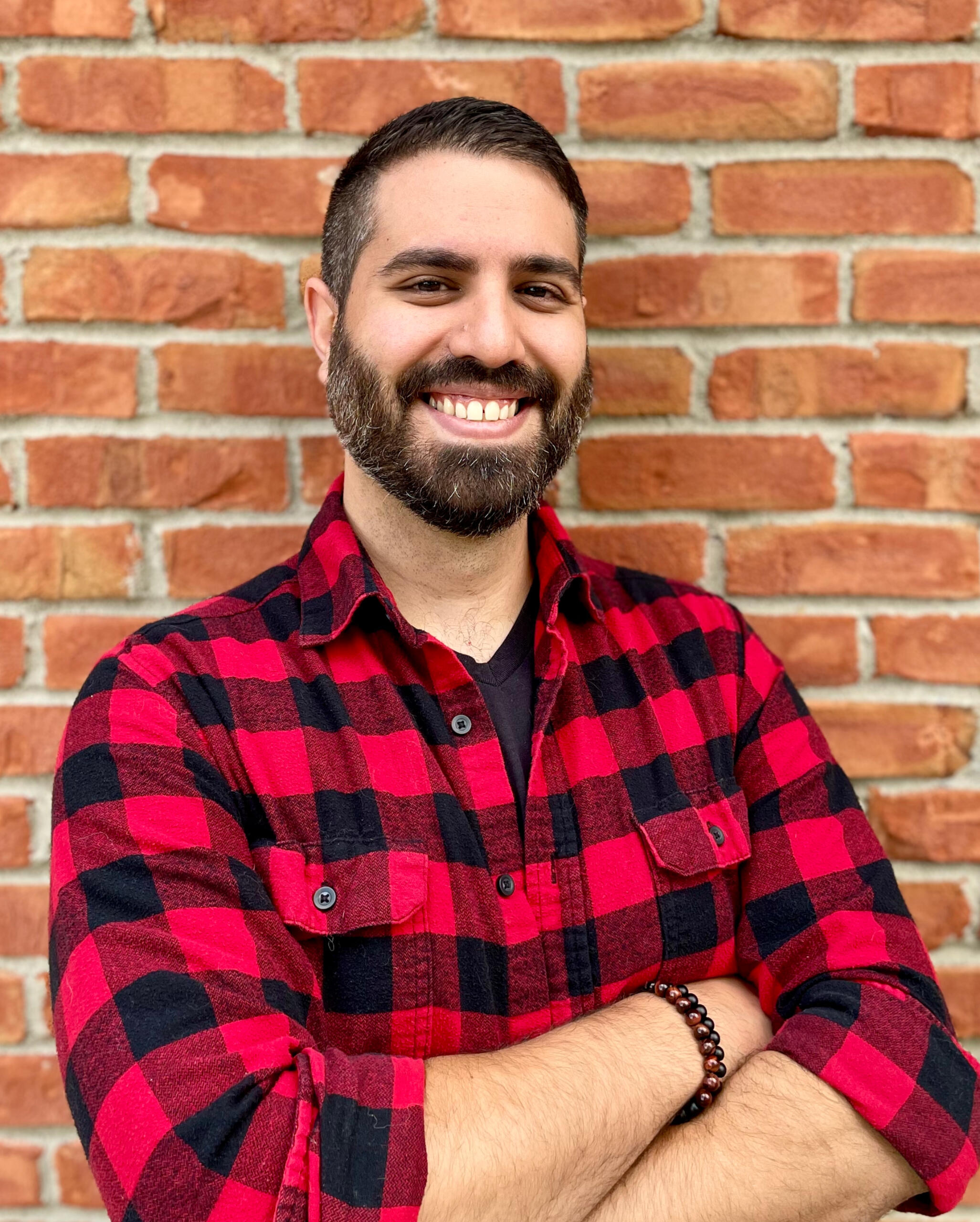 Headshot of Andrew Dos Santos